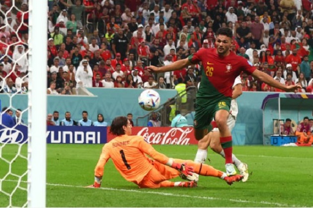 Goncalo Ramos đưa Ronaldo vào dĩ vãng với màn trình diễn siêu đẳng - ảnh 7