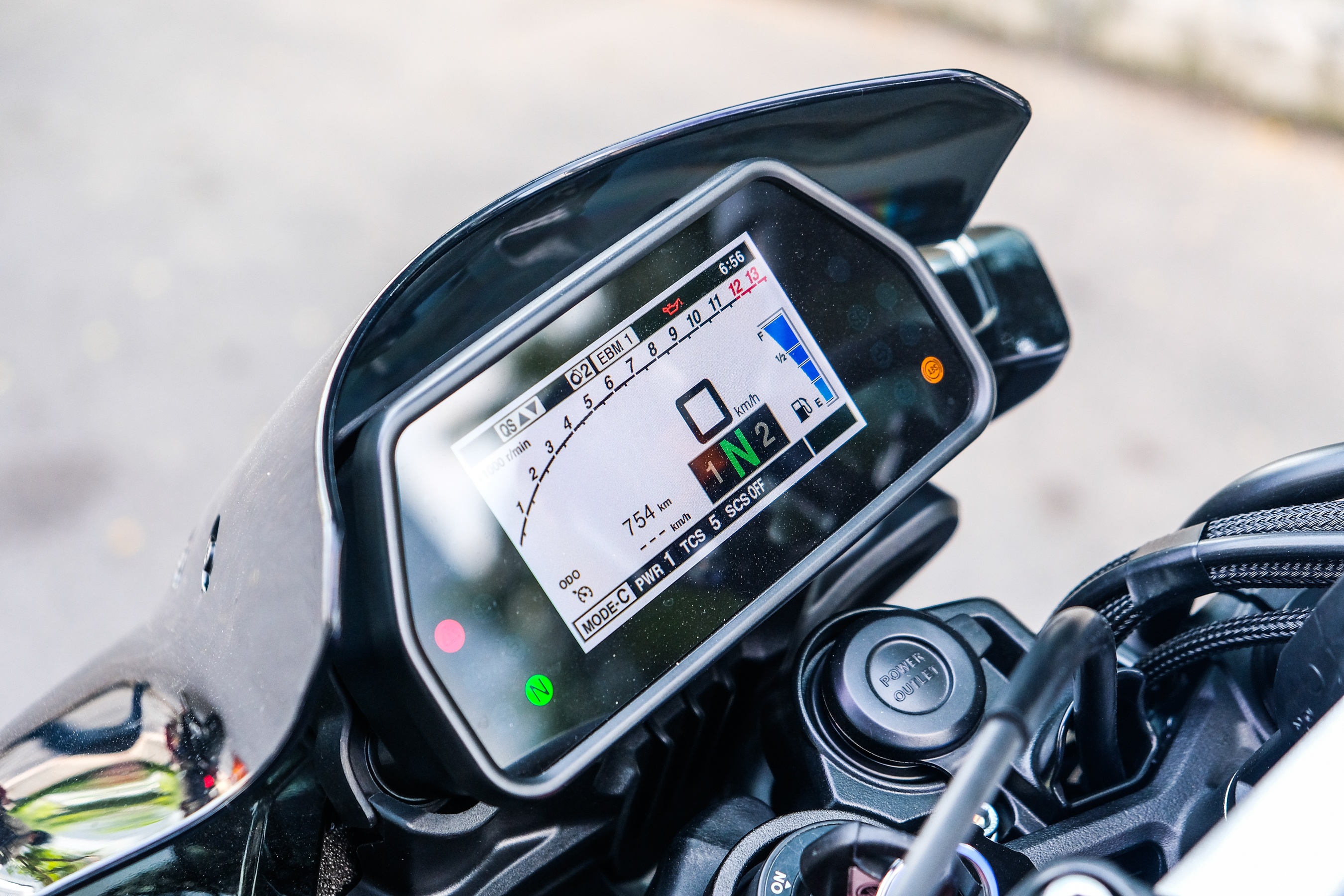 Chi tiết Yamaha MT-10 2022 tại Việt Nam, nakedbike giá từ 499 triệu - ảnh 7