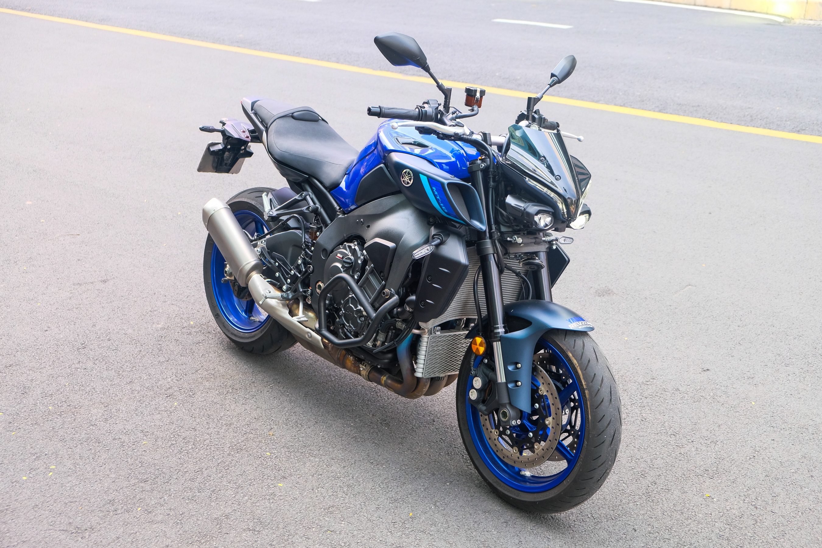Chi tiết Yamaha MT-10 2022 tại Việt Nam, nakedbike giá từ 499 triệu - ảnh 1