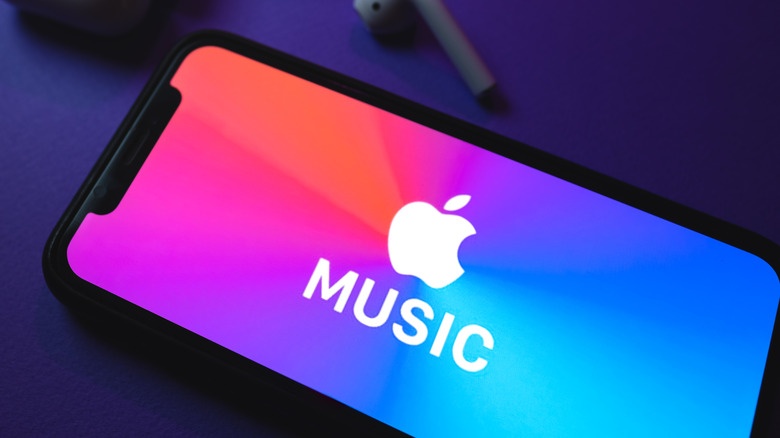 Apple ra tính năng hát karaoke trên iPhone, Apple TV - ảnh 1