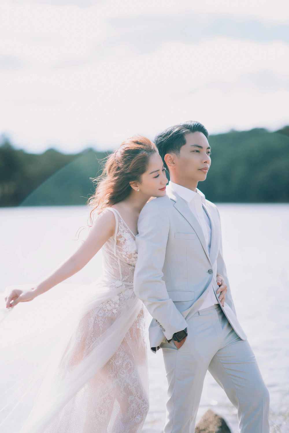 Phan Hiển mặc váy hồng, lý giải dresscode đám cưới - ảnh 17