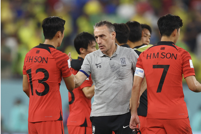 4 huấn luyện viên mất việc sau thất bại ở World Cup - ảnh 7