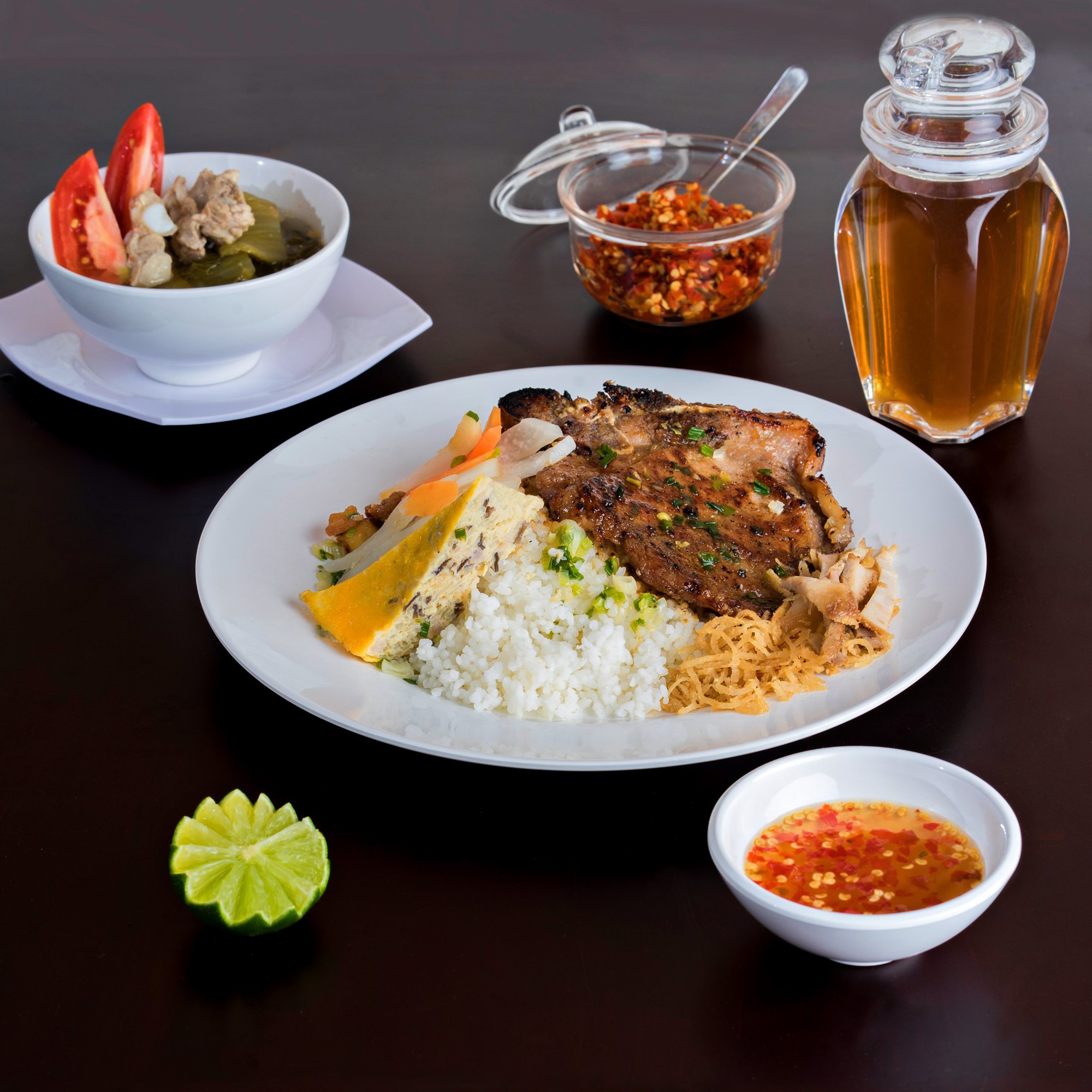 Cơm tấm Sài Gòn: Biểu tượng giao thoa văn hóa ẩm thực giữa phương Đông và phương Tây - ảnh 2