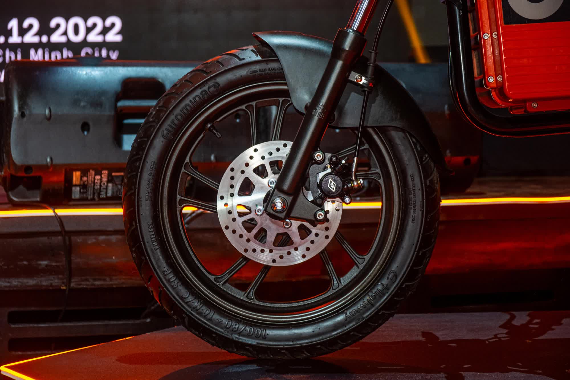 Ra mắt Dat Bike Weaver++: Giá 65,9 triệu đồng, dáng cổ điển, sạc nhanh chưa từng có tại Việt Nam - ảnh 6
