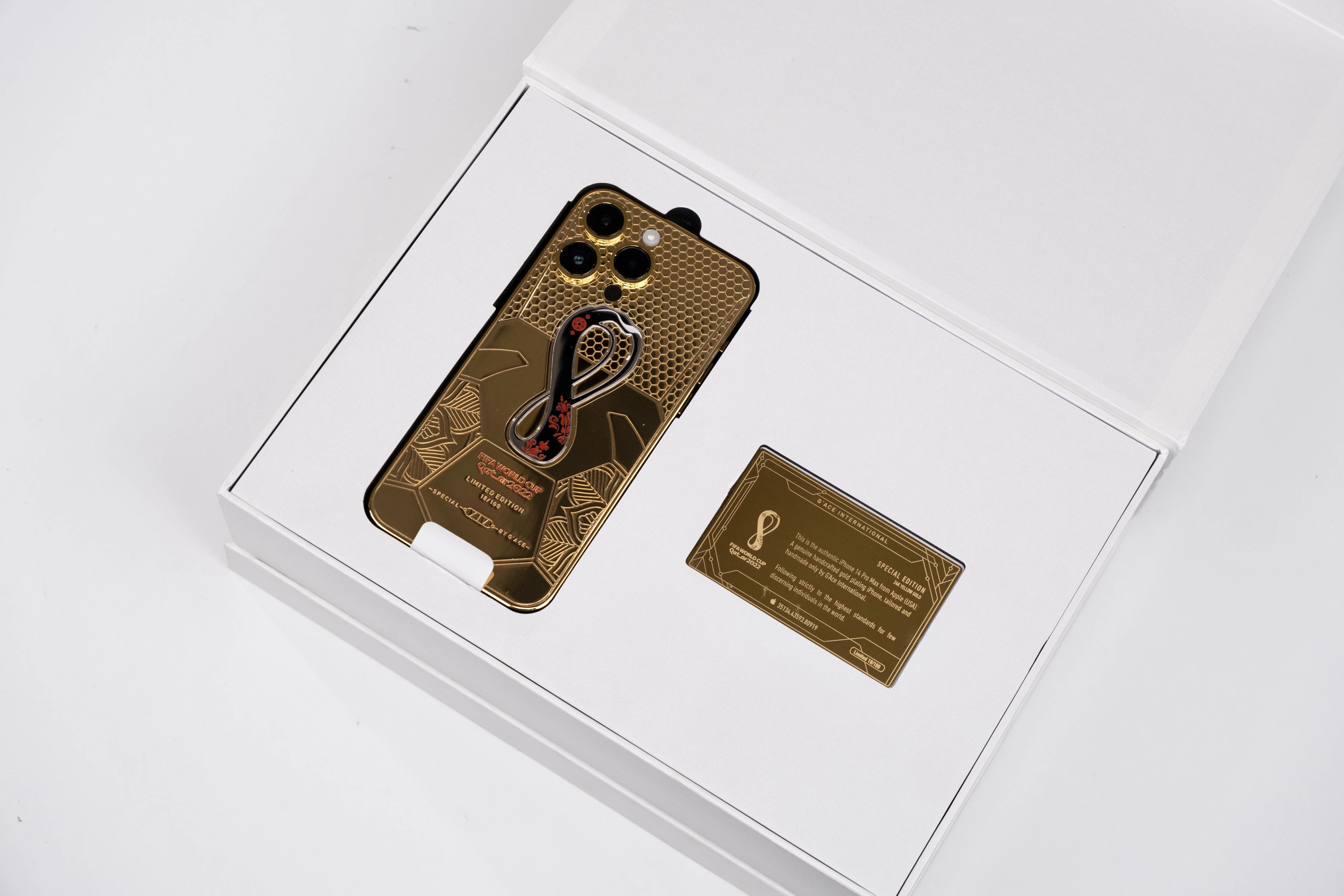 iPhone 14 mạ vàng phiên bản World Cup 2022 giá 227 triệu đồng - ảnh 7