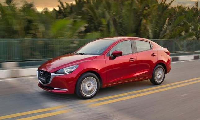 Sự cố đèn pha khiến Mazda phải thu hồi hơn 200 xe - ảnh 1