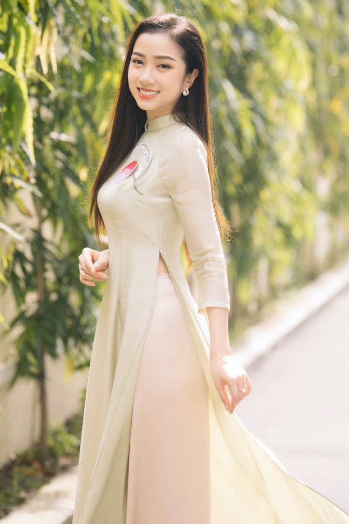 Nhan sắc mỹ nhân duy nhất có IELTS 8.0 vào Chung kết Hoa hậu Việt Nam 2022 - ảnh 2