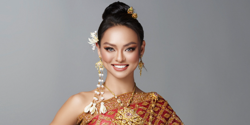 Mai Ngô diện trang phục truyền thống Thái Lan ngay sau khi trở thành Mentor - ảnh 1