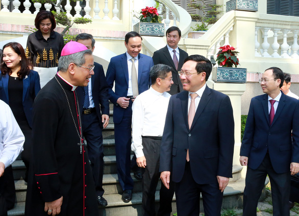 Phó thủ tướng Thường trực Phạm Bình Minh chúc mừng Giáng sinh tại TP.HCM - ảnh 1