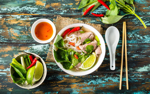 Ẩm thực Việt tiêu biểu 2022 gọi tên cơm hến, chả mực Hạ Long, cơm lam gà nướng - ảnh 4