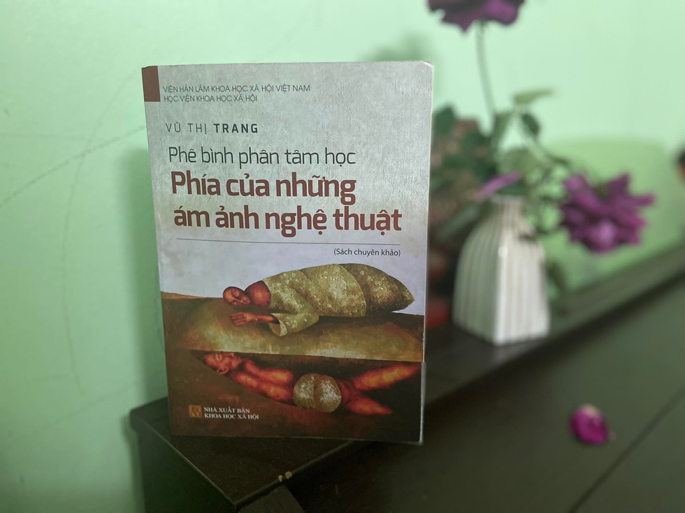 Văn chương Việt Nam 2022: thiếu thành tựu, thừa xì căng đan? - ảnh 8