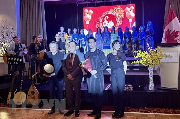 Canada: Xuân Quê hương tại Vancouver gắn kết cộng đồng người Việt - ảnh 1