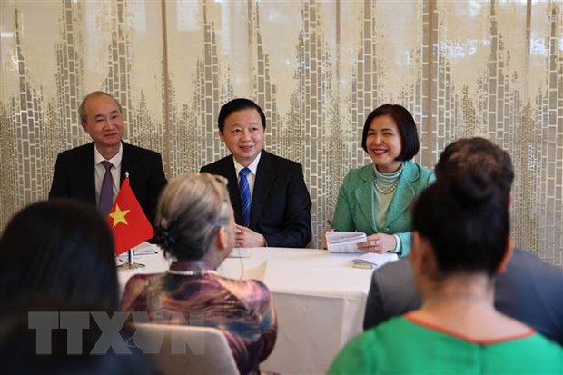 Phó Thủ tướng Trần Hồng Hà gặp gỡ người Việt Nam tại Thụy Sĩ - ảnh 2