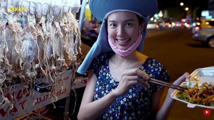 Thùy Tiên mang đồ bộ từ đời thường lên đến gameshow, vlog - ảnh 7