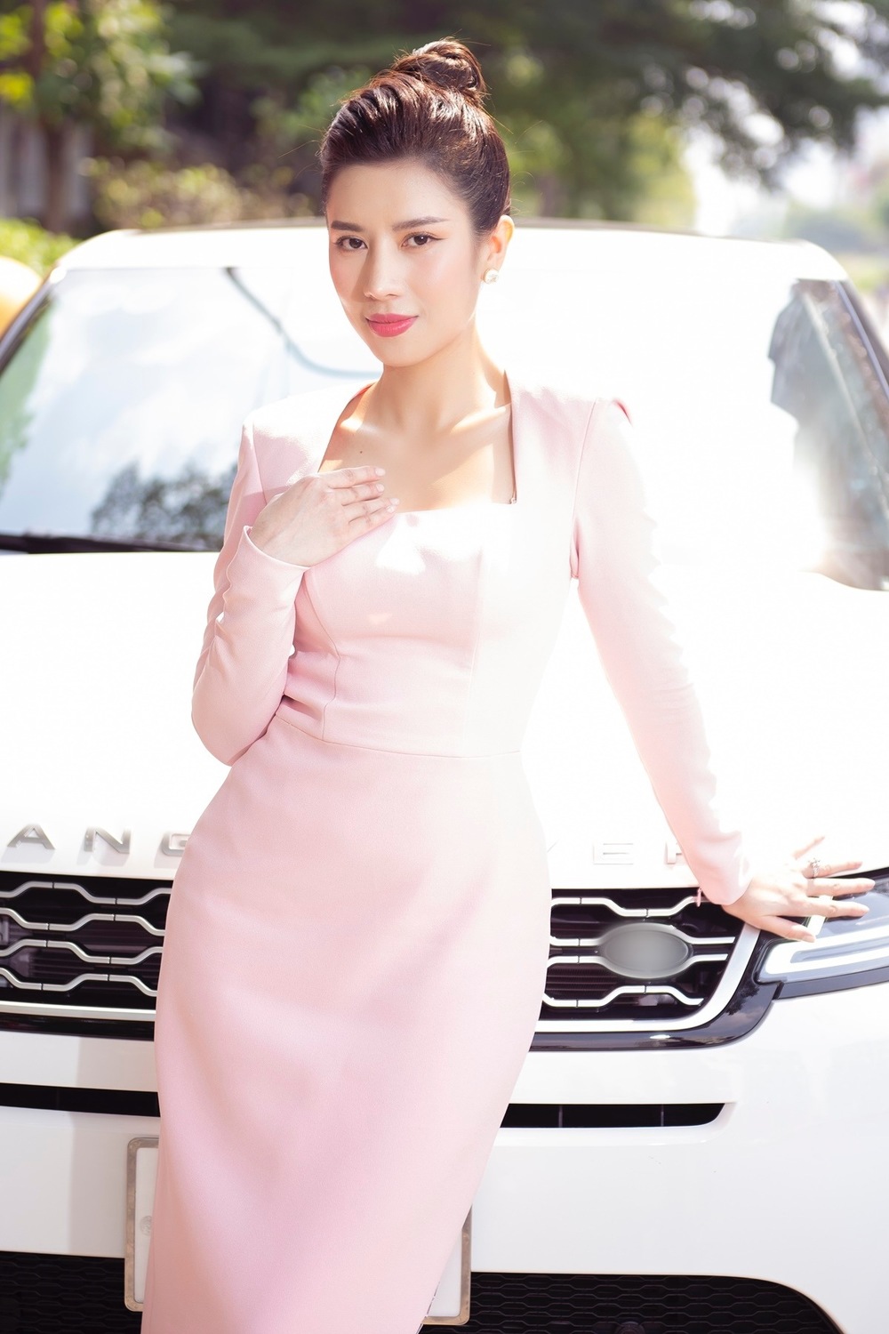 Hoa hậu Dương Yến Nhung mặc thanh lịch ở sự kiện - ảnh 6