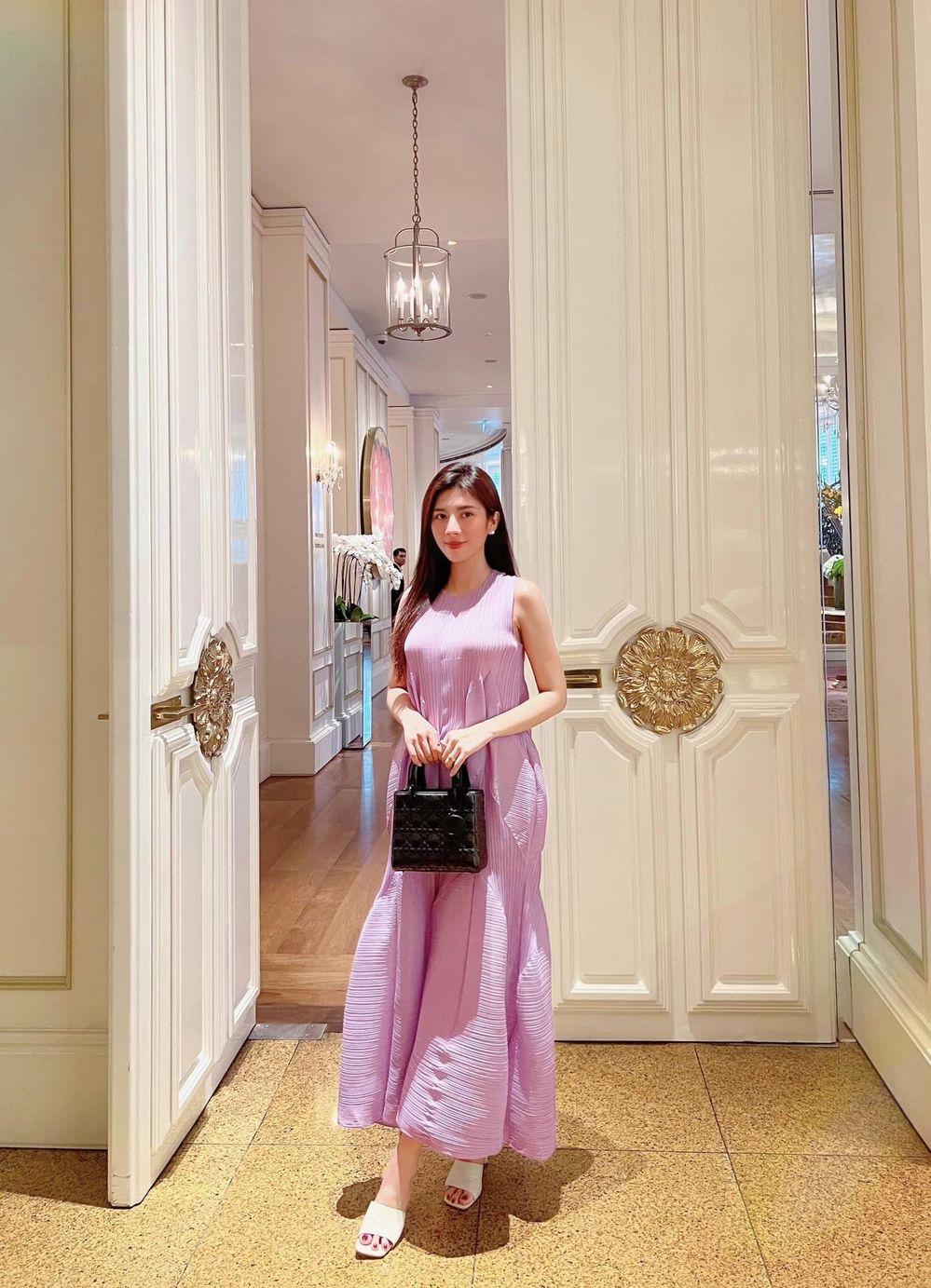 Hoa hậu Dương Yến Nhung mặc thanh lịch ở sự kiện - ảnh 11