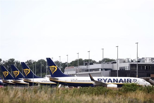 Thông tin về vụ chất nổ trên chiếc máy bay chở khách của hãng Ryanair - ảnh 1