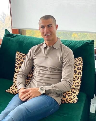 Bộ sưu tập đồng hồ kim cương xa xỉ của Cristiano Ronaldo - ảnh 4
