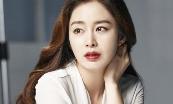 Bộ 3 ''nữ hoàng'' màn ảnh Hàn: Song Hye Kyo và Kim Tae Hee đều trở lại năm 2023, liệu Jun Ji Hyun có tái xuất? - ảnh 2