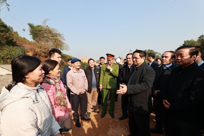 Thủ tướng kiểm tra dự án đường bộ cao tốc Tuyên Quang-Phú Thọ - ảnh 7