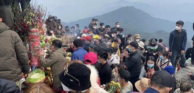 Điểm danh các lễ hội đầu xuân lớn bậc nhất Việt Nam để 'xách balo lên và đi' - ảnh 4