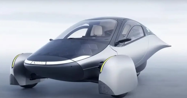 Quên Tesla đi, xe điện ‘kỷ nguyên mới’ đã xuất hiện: thiết kế ‘độc lạ’ chỉ có 3 bánh, không cần sạc pin nhưng cứ ra đường là ‘tự chạy’ - ảnh 1