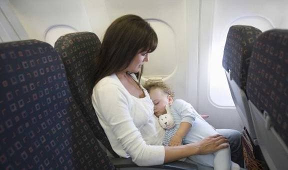 Cha mẹ nên chú ý điều gì khi đi du lịch cùng em bé?Làm tốt những chi tiết này, người lớn nhàn hạ và trẻ vui khỏe - ảnh 2