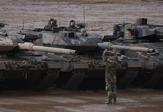 Đức thông báo chuyển giao xe tăng Leopard 2 cho Ukraine - ảnh 1