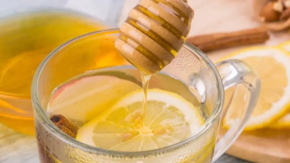 Uống nước chanh với mật ong khi bụng đói có tốt không? - ảnh 2