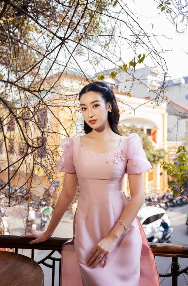 4 Hoa hậu Mỹ Linh, Tiểu Vy, Đỗ Thị Hà và Thanh Thủy 'đụng hàng' - ảnh 9