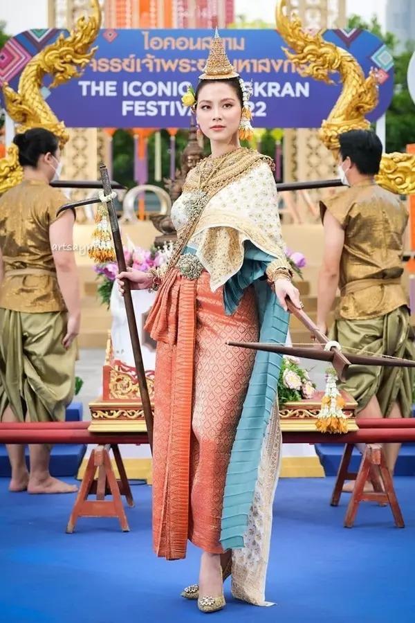 Mỹ nhân Thái Baifern Pimchanok gây sốt với hình ảnh nữ thần dịp đầu năm - ảnh 6