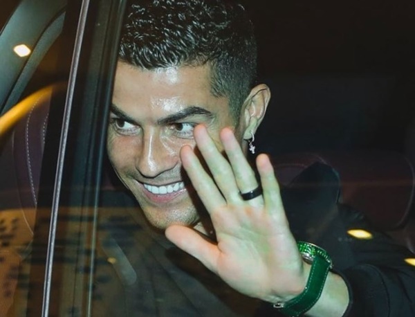 Chiếc đồng hồ độc nhất vô nhị của Ronaldo - ảnh 6