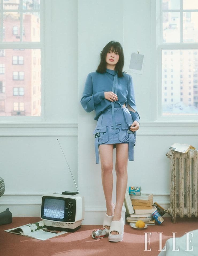 Song Hye Kyo xinh điên đảo trên tạp chí đầu năm, khoe trọn sắc vóc ''''lão hóa ngược'''' càng ngắm càng mê - ảnh 5