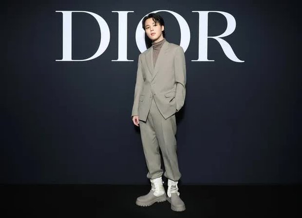 Hiệu ứng Jimin: Giúp cổ phiếu Dior tăng kỷ lục trong 2 ngày, tạo hiệu ứng truyền thông, kích cầu mua sắm - ảnh 1