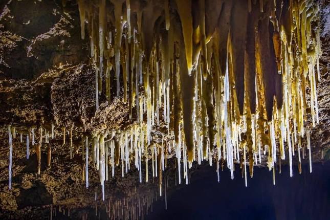 Hung Thoòng (Quảng Bình): Hệ thống hang động mới đẹp siêu thực, không kém hang Sơn Đoòng - ảnh 7