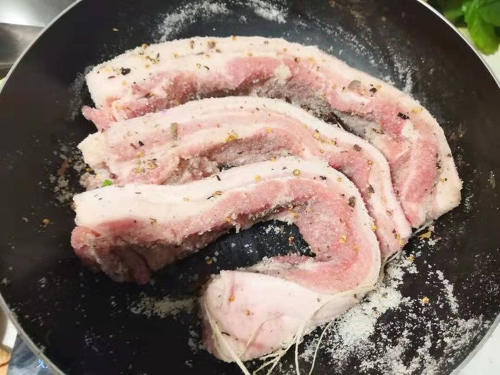 Ngán thịt đông hay giò mỡ, thử ngay món thịt xông khói chiên này, đảm bảo cả nhà ăn sạch - ảnh 7
