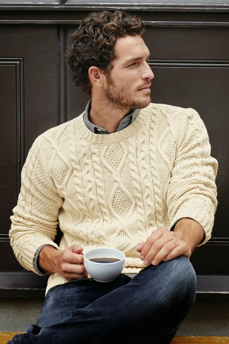 Bắt kịp xu hướng áo len trơn màu với 10 cách mix đồ - ảnh 16