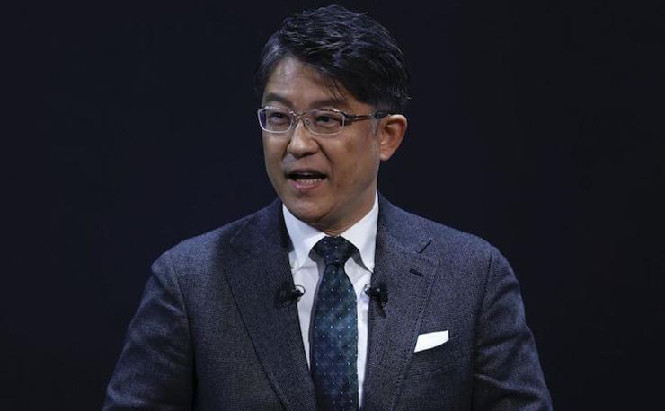 CEO Toyota từ chức vì áp lực vấn đề xe ô tô điện - ảnh 2