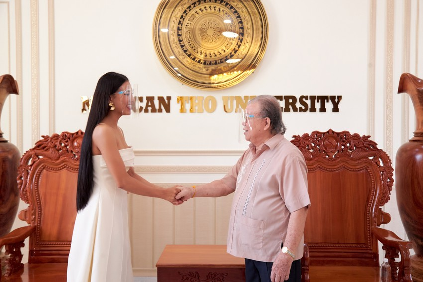 Jimmy Nguyễn – cựu giám khảo Miss Universe nói gì khi Ngọc châu top 16 - ảnh 10