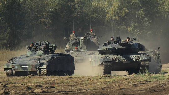 Xung đột ở Ukraine: Kiev nhận định Moskva sắp tấn công mạnh, phương Tây sẽ giao 321 xe tăng cho Ukraine - ảnh 1
