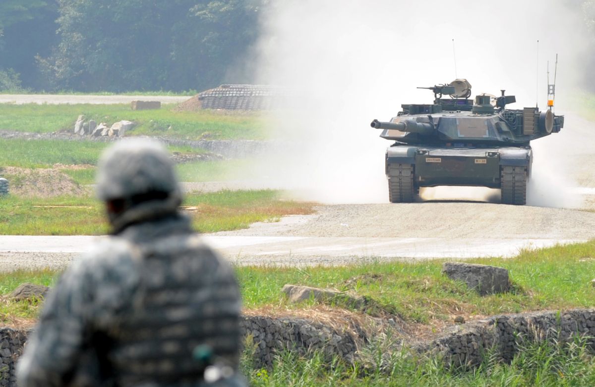 NATO cung cấp xe tăng chiến đấu chủ lực cho Ukraine: Hiện thực và những câu hỏi đặt ra - ảnh 4