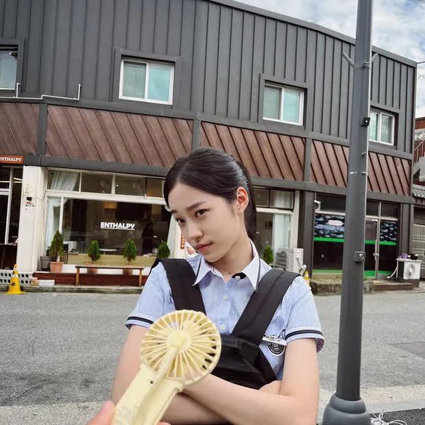 Màn ảnh Hàn xuất hiện một “tiên nữ học đường”, tốt nghiệp trường đại học cho các “nữ cường nhân” - ảnh 8