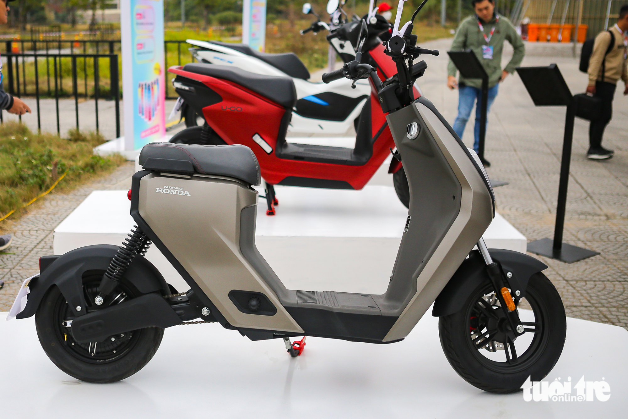Hai xe máy mới của Honda đăng ký kiểu dáng tại Việt Nam: Có một xe máy điện - ảnh 4
