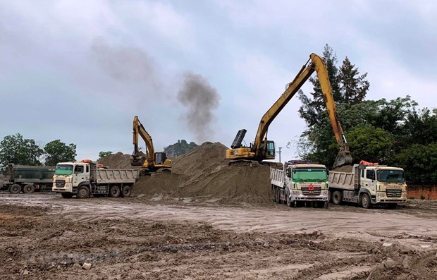 Dự án cao tốc từ Hà Tĩnh-Quảng Bình gặp khó về nguồn vật liệu cát - ảnh 1