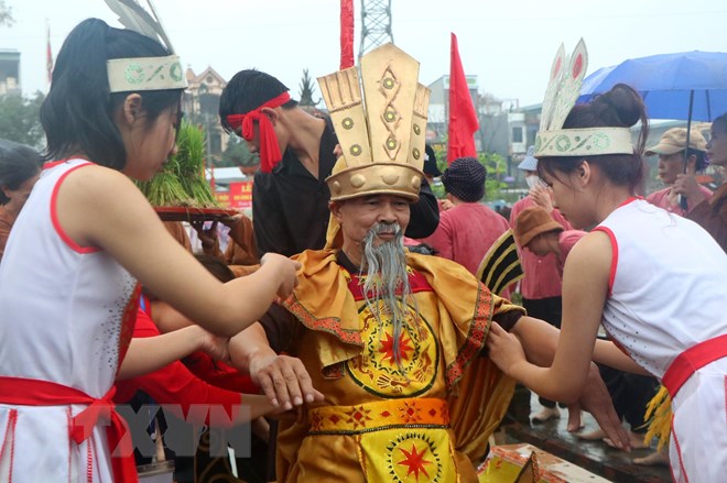 Độc đáo Lễ hội Vua Hùng dạy dân cấy lúa ở Phú Thọ - ảnh 7