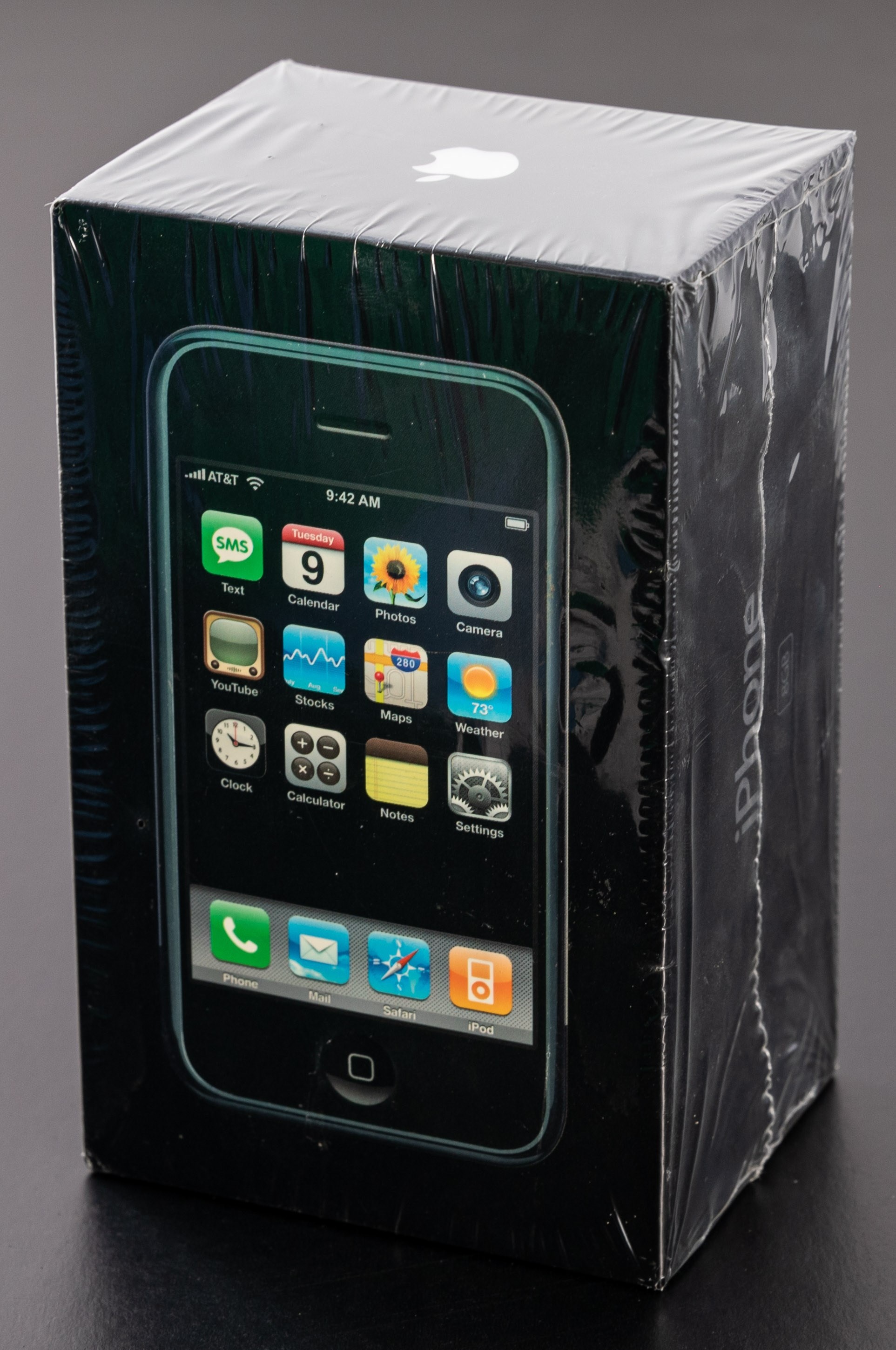 iPhone đời đầu nguyên hộp được rao bán, giá dự kiến 50.000 USD - ảnh 2