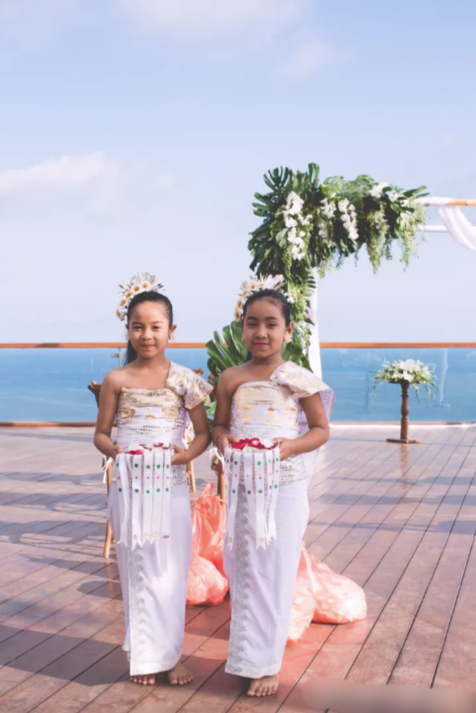 Đám cưới xịn mịn trên đảo Bali với vỏn vẹn chưa đến 20 khách trong suốt 3 ngày - ảnh 12