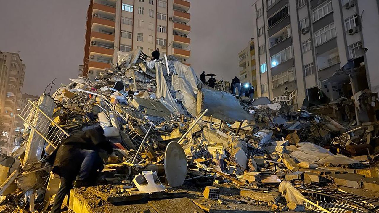 Động đất mạnh nhất hơn 100 năm qua: Vì sao Thổ Nhĩ Kỳ rất nhạy cảm với loại thiên tai này? - ảnh 1