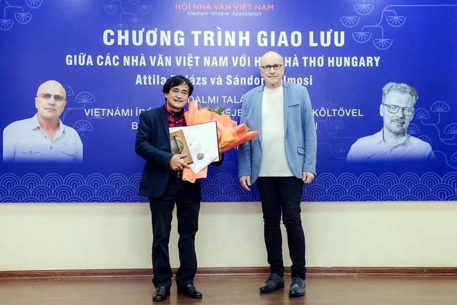 ''Chất vấn thói quen'' của Phan Hoàng nhận giải thưởng nghệ thuật Danube - ảnh 1