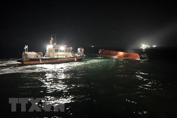 Vụ lật tàu cá ở Hàn Quốc: Tìm thấy thi thể người nước ngoài thiệt mạng - ảnh 1